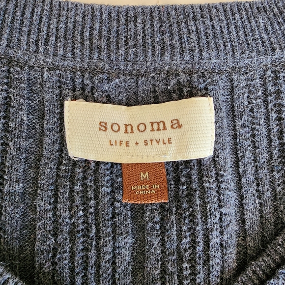 Sonoma knit sweater. Size Medium. Long-sleeved v-neck. - Picture 11 of 12